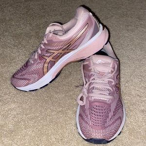 Asics GT 2000 Running shoe